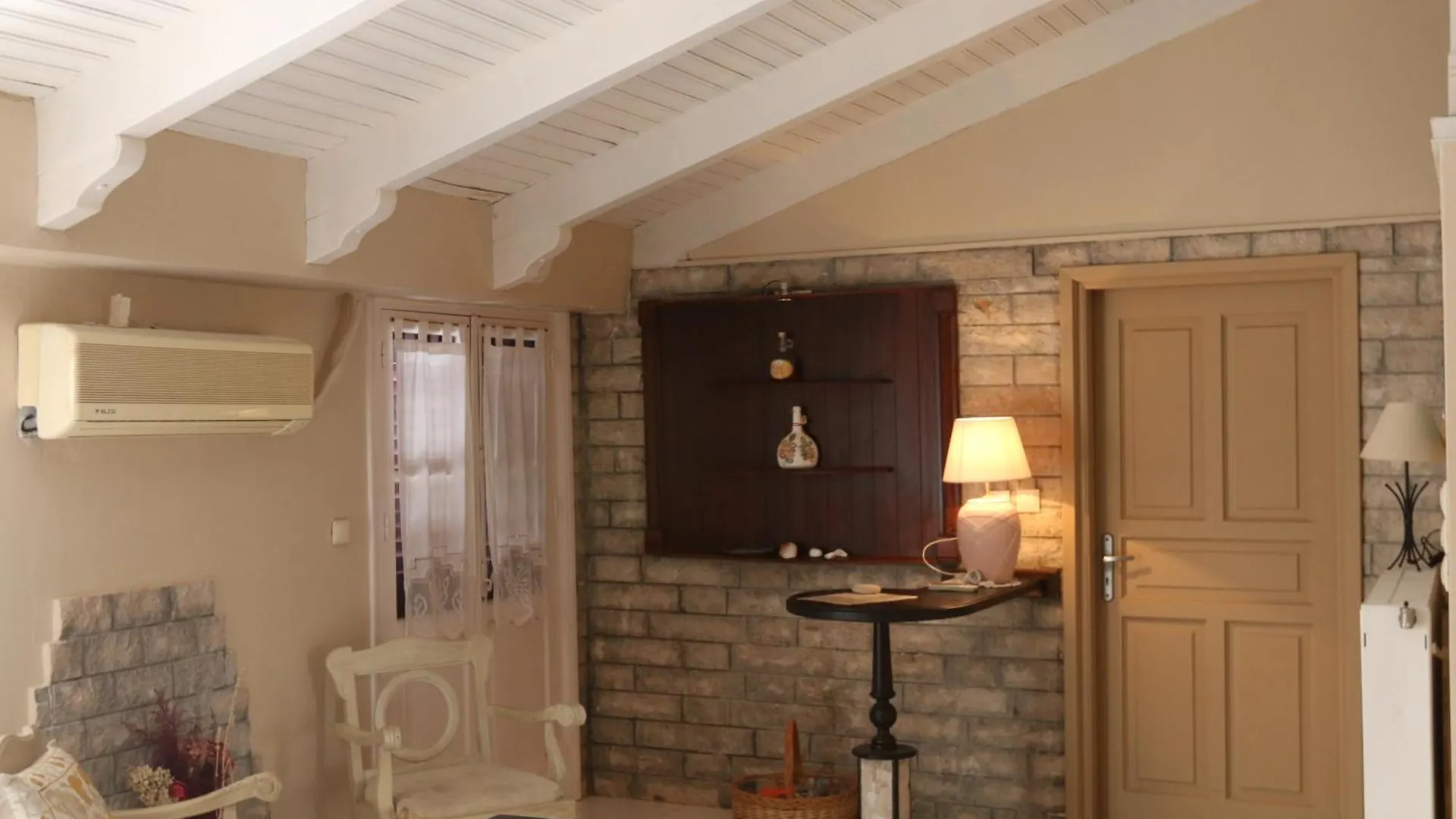 Vanessa Studios Poros  Apartment Poros (Kefalonia)