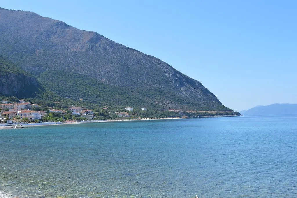 Apartment Vanessa Studios Poros