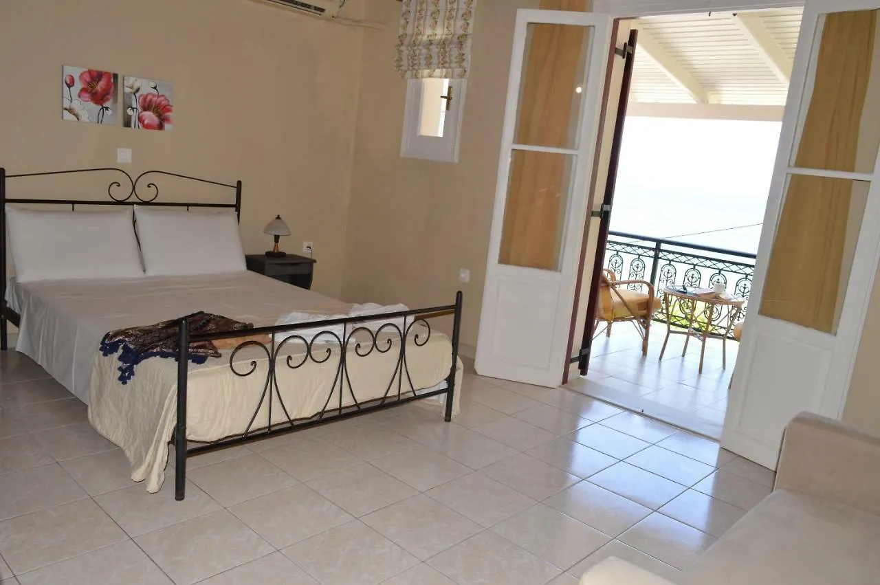 Vanessa Studios Poros  Poros (Kefalonia)